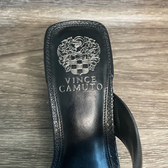 Vince Camuto Sandals *Flaw - Picture 10 of 16